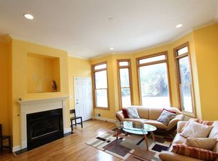 418 1st St #1, Jersey City, NJ 07302