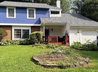 8 Colin Ct, Claymont, DE 19703