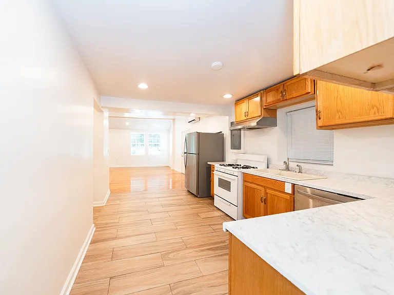1213 Kendrick Rd — Photo 5