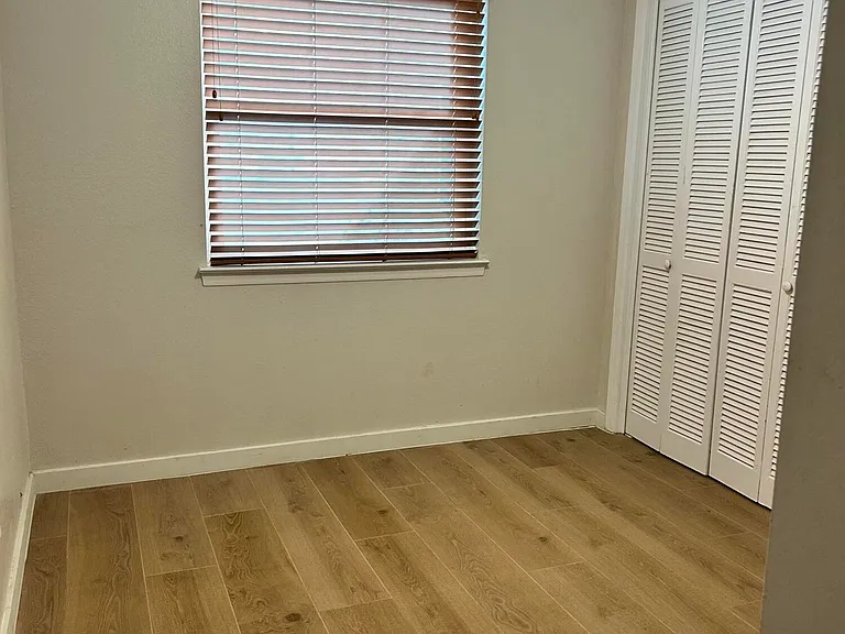 3610 Buxton Dr — Photo 10