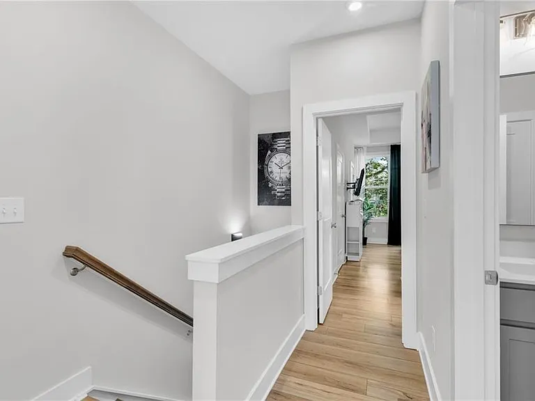 1321 Breezy St SE — Photo 17