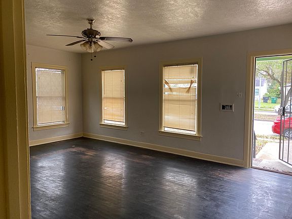 5th image of 3212 Alabama St