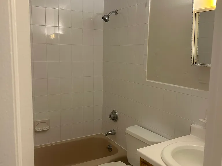 80 Sylvan St #11 — Photo 11