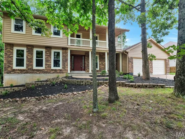 1508 Redbriar Dr, High Ridge, MO 63049