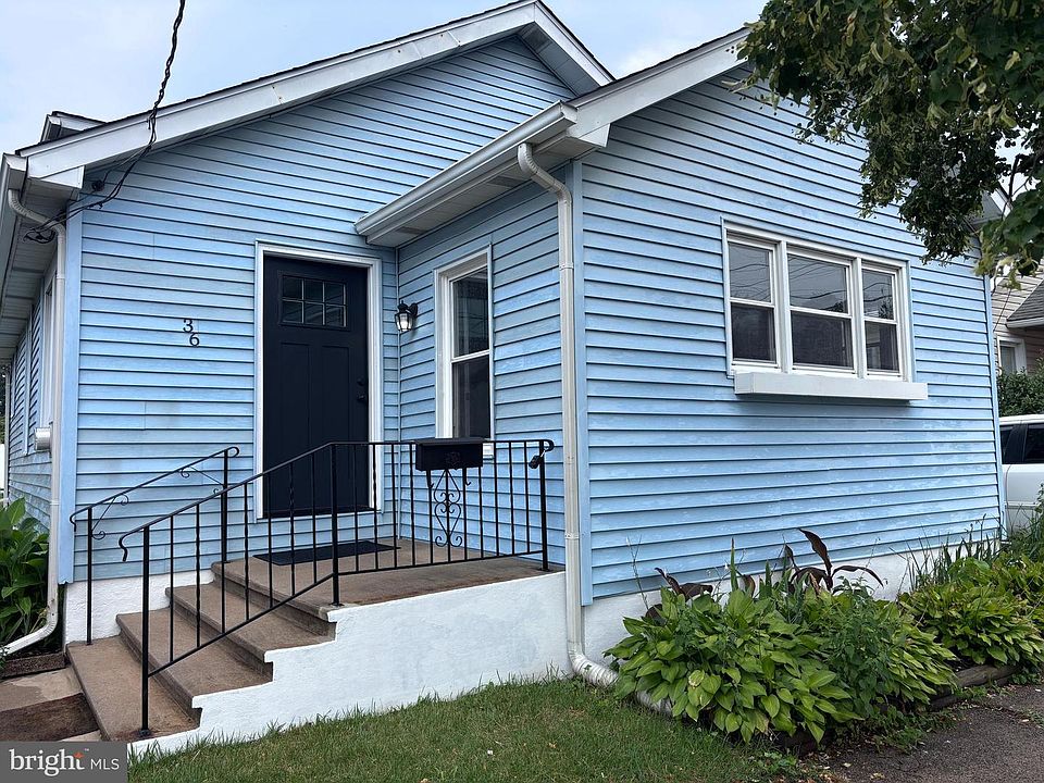 1st image of 36 Arbor Ave