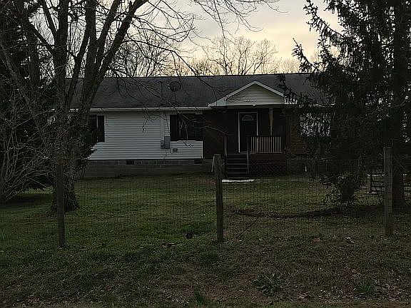 5th image of 265 Mountain View Dr SE