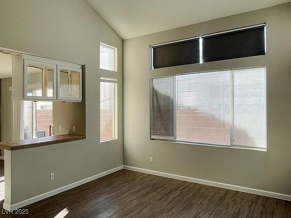 5th image of 2503 Lady Elizabeth Ct
