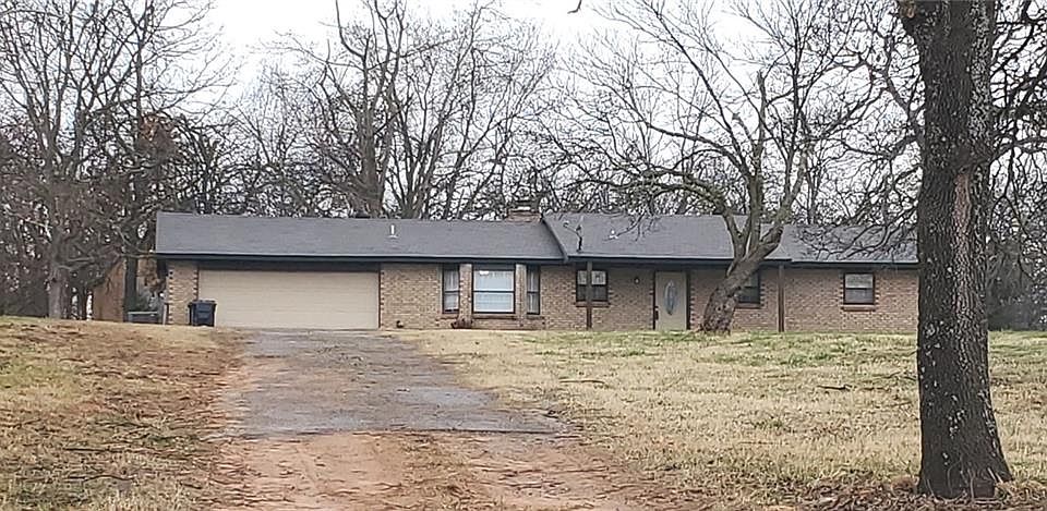 1st image of 10317 Oak Dr