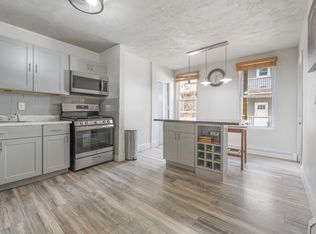 198 Chelsea St APT 1, Boston, MA 02128