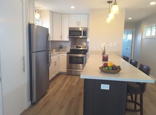 422 Kaimake Loop, Kailua, HI 96734