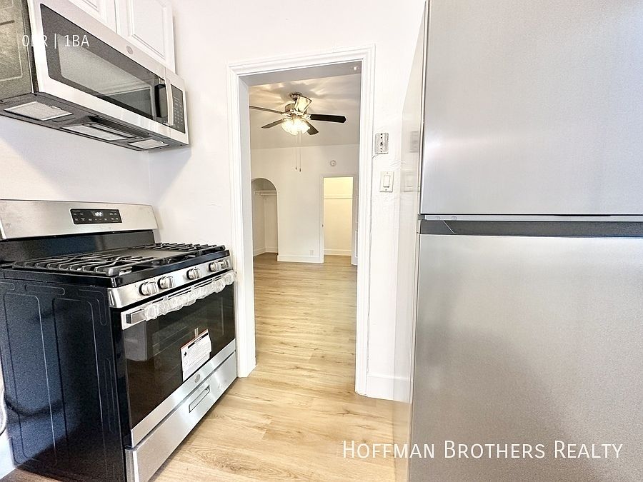1st image of 2360 W Washington Blvd #101