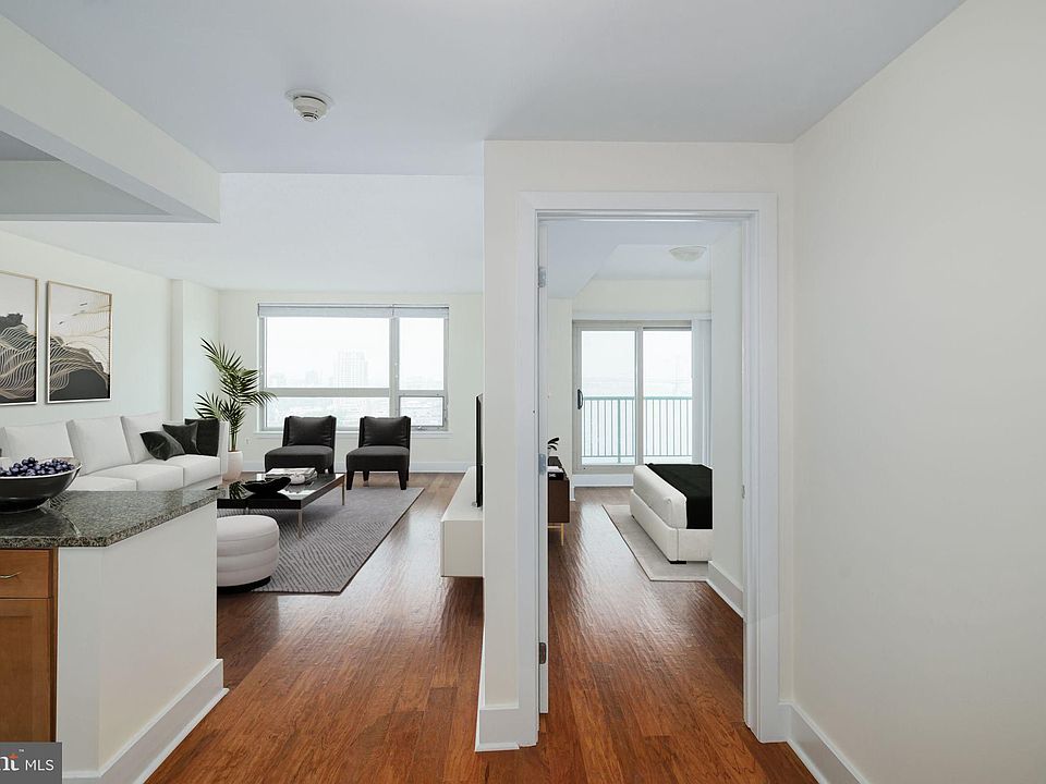 1st image of 717 S Columbus Blvd APT 1603