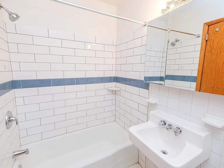 4330 Minnehaha Avenue — Photo 11