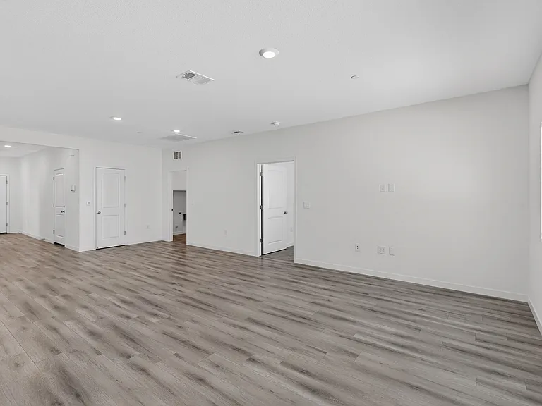 8825 Stratham Way — Photo 14