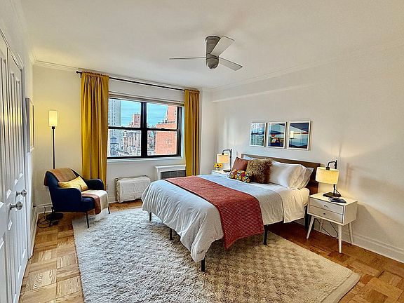 5th image of 305 E 72nd St #Phc