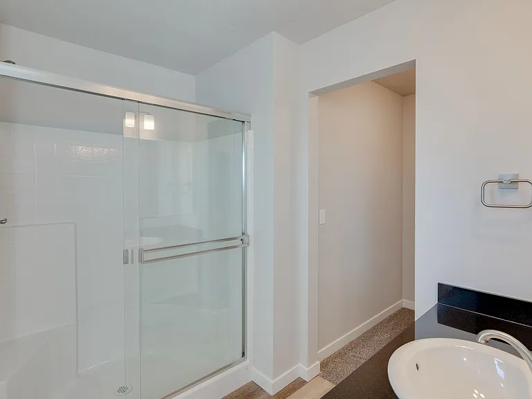 327 S Riggs Spring Ave — Photo 20