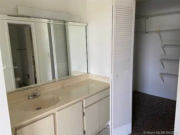 3rd image of 8879 Fontainebleau Blvd #203A
