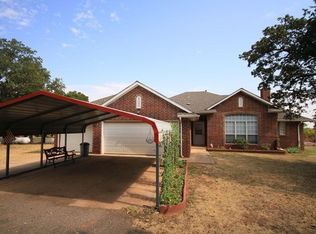 1093 Amy Dr, Blanchard, OK 73010