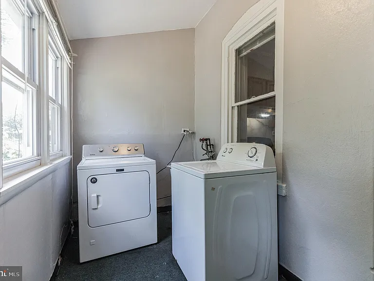 427 Ripka St — Photo 12