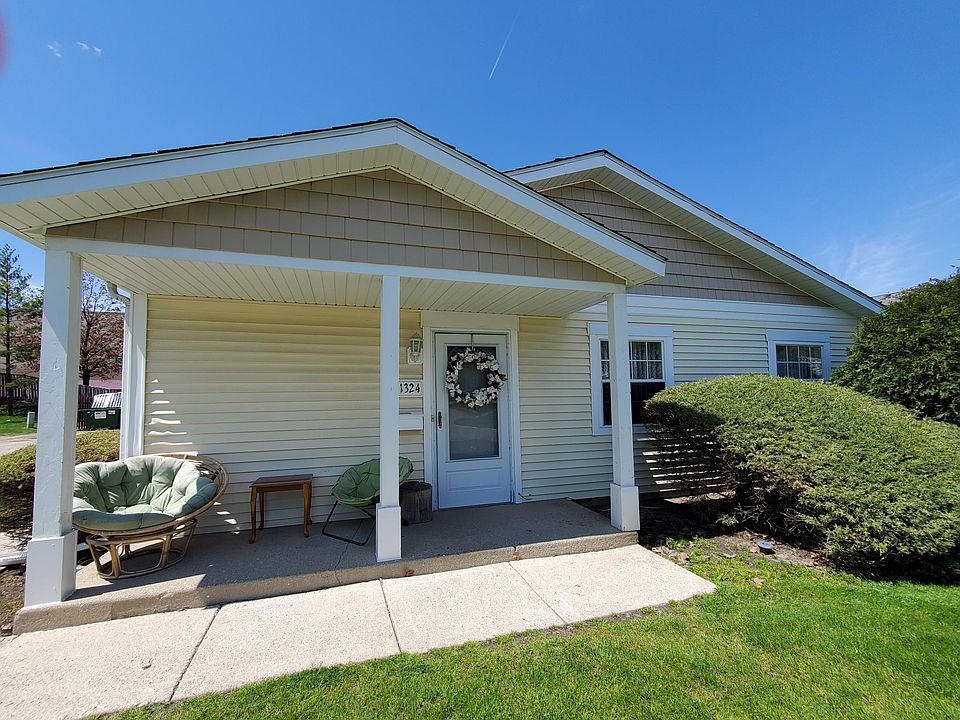 1st image of 1324 Wye Ct #1324