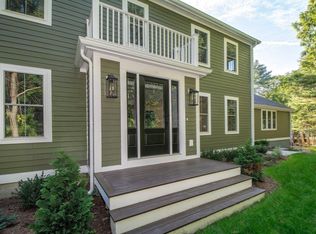 10 Popes Ln, Hingham, MA 02043