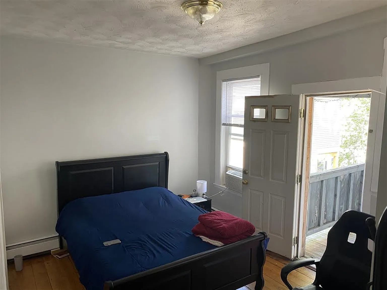 4 bed, 1500 sqft, $4,000 — Photo 3