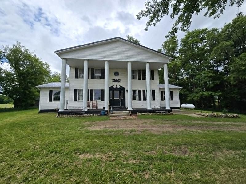 1st image of 2400 Leppek Rd