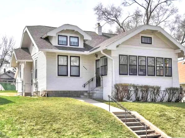 4327 Chicago St, Omaha, NE 68131