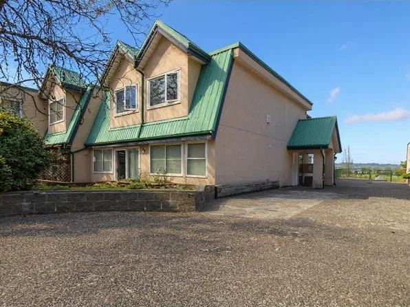 918 Roderick Ave #113, Coquitlam, BC V3K 1R1