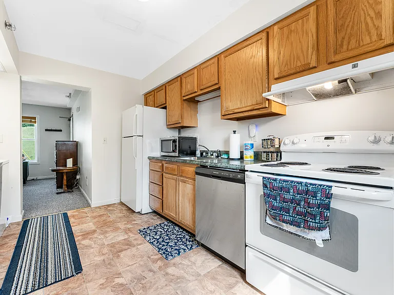 525 Grant Ave #102 — Photo 8