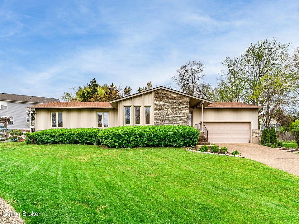 1st image of 402 Golden Gate Ct