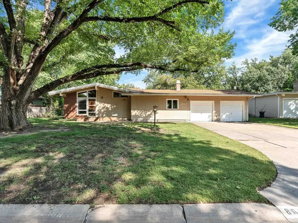 860 N Valleyview Ln, Wichita, KS 67212