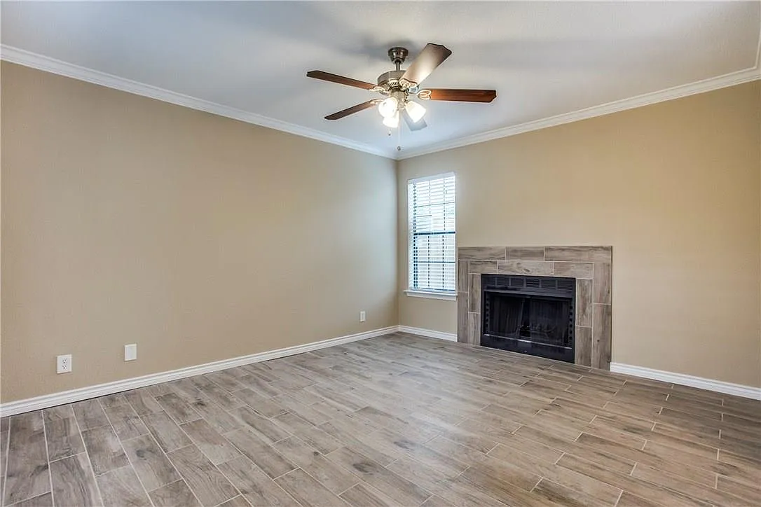 4748 Old Bent Tree Lane Apt 401 - 401 — Photo 4
