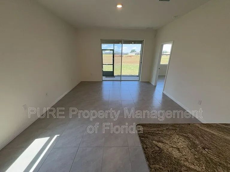 5416 NW 46th Lane Rd — Photo 9