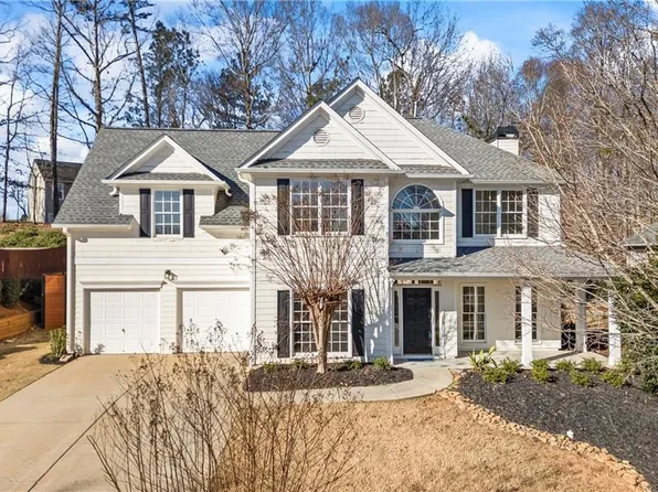 4330 Canterbury Walk Dr, Duluth, GA 30097