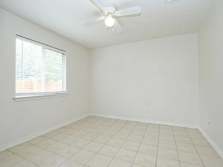 20601 Camel Back St — Photo 22