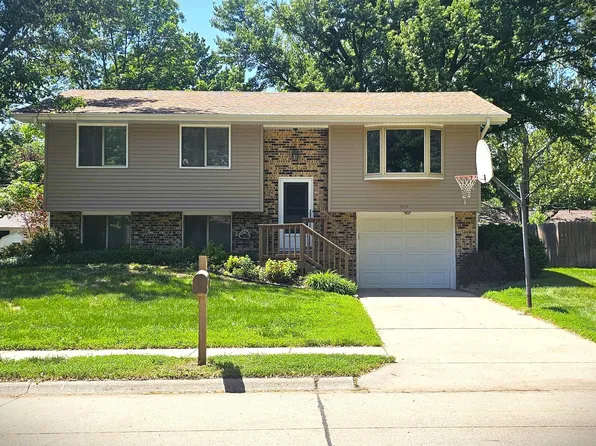 1619 Northridge Rd, Beatrice, NE 68310