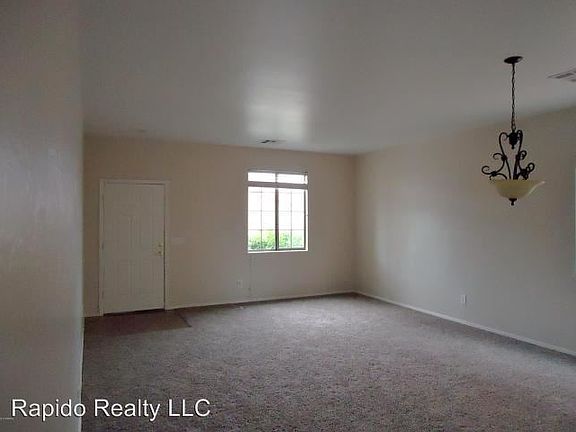 4th image of 7018 S 70th Dr