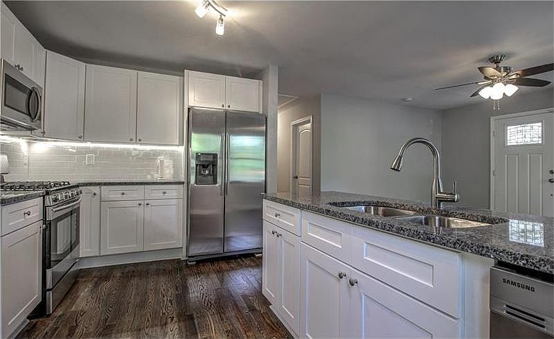 2nd image of 4133 Parsons Dr