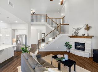 3900 Redbud Dr, Aubrey, TX 76227