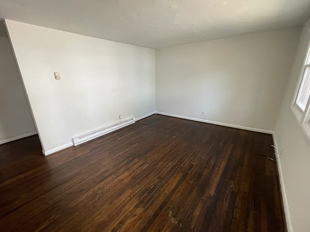Building Photo - 4607 Kentucky Ave #C