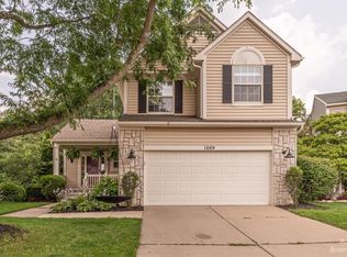 1669 Reserve Ct, Ann Arbor, MI 48103