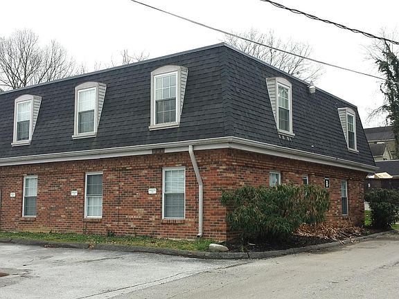 2nd image of 333 E 4th St APT B1