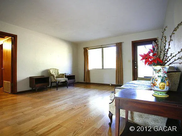 701 NW 36th Ave - 33 — Photo 2