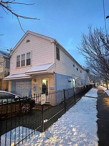55 Chester Ave #1 Photo 1