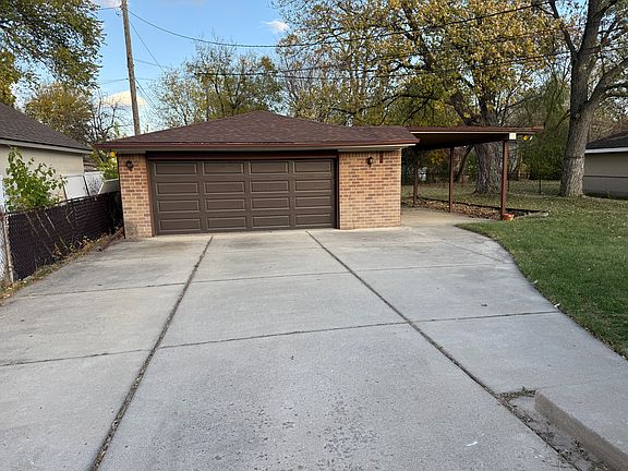 3rd image of 24842 Campbell Ave