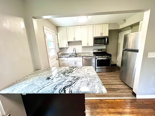 1521 Waltham Rd Photo 1