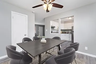 Coventry Park Apartments — Photo 2