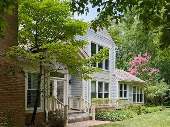 3215 N Tacoma St, Arlington, VA 22213