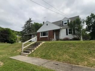 42 Elderkin Ave, Camillus, NY 13031